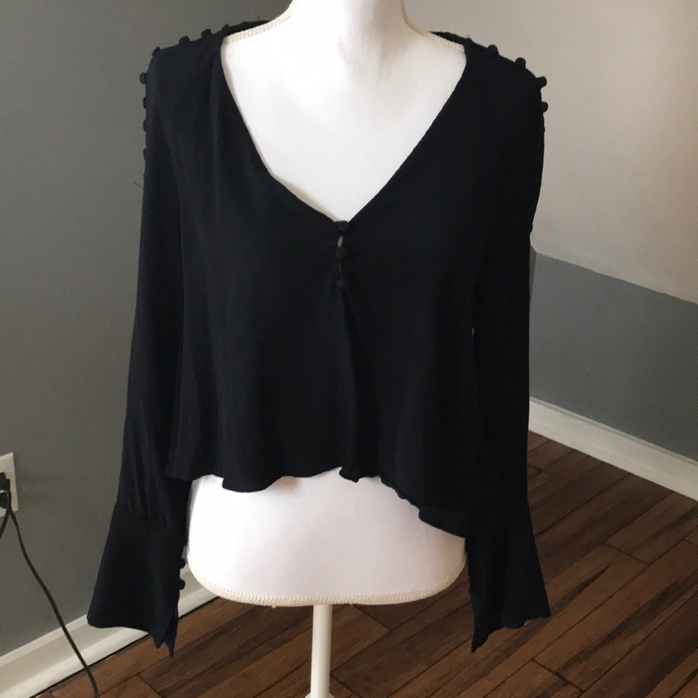 Zara covered button swing blouse 🌚✨